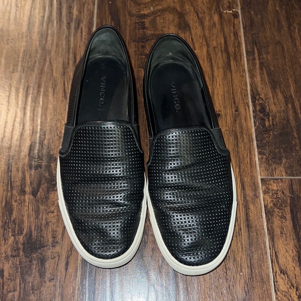 Vince black leather sneaker Size 6.5